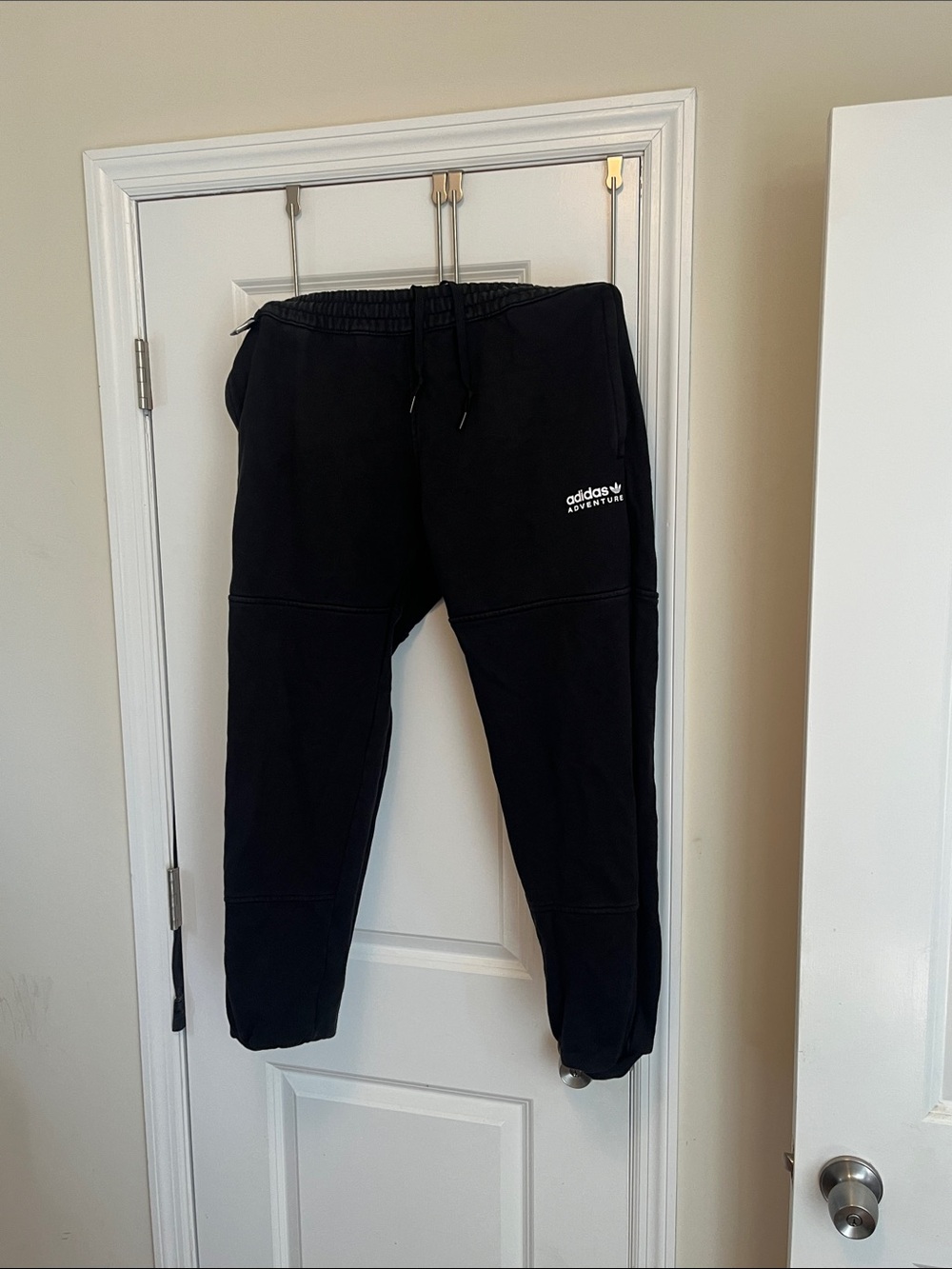 Vintage Heavy Adidas Adventure Joggers 🔥